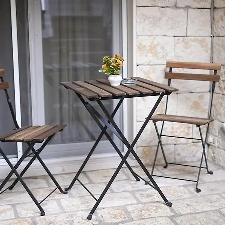 Near Center App 2 * Tirana