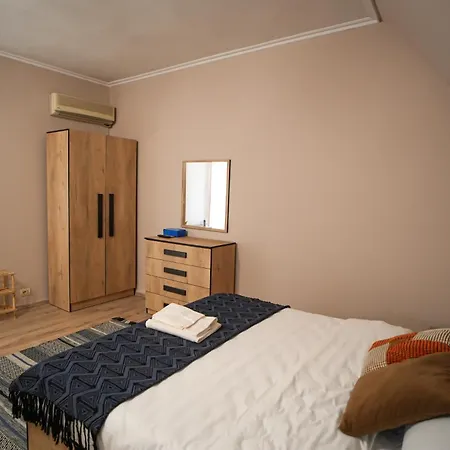 Grandpa House - App.2 Apartmán Tirana